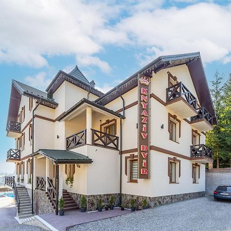 Hotel Князів Двір Bukovel Esterno foto