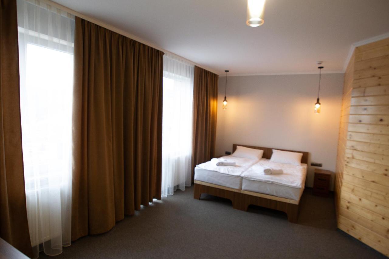 Hotel Князів Двір Bukovel Esterno foto