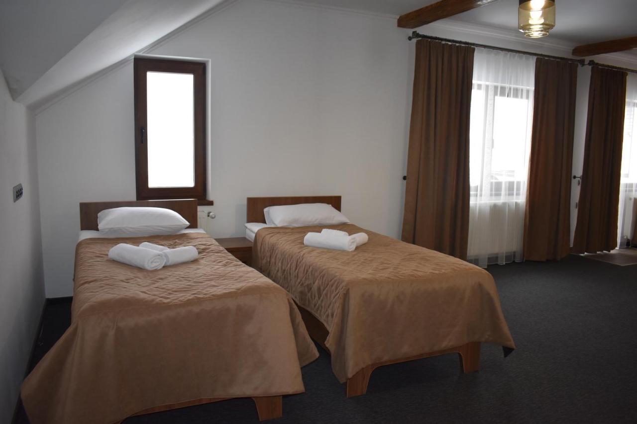 Hotel Князів Двір Bukovel Esterno foto