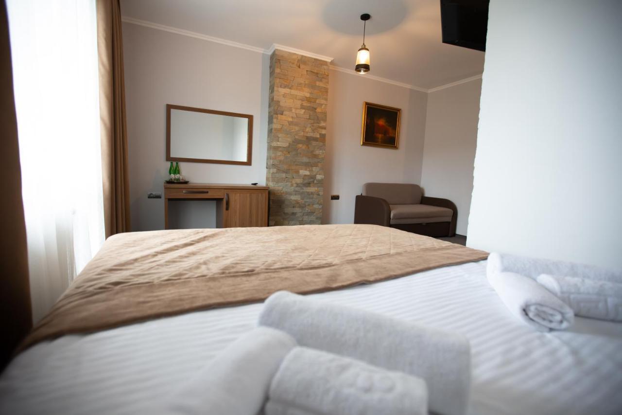 Hotel Князів Двір Bukovel Esterno foto
