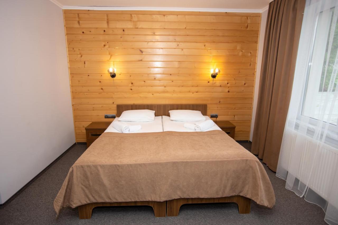 Hotel Князів Двір Bukovel Esterno foto