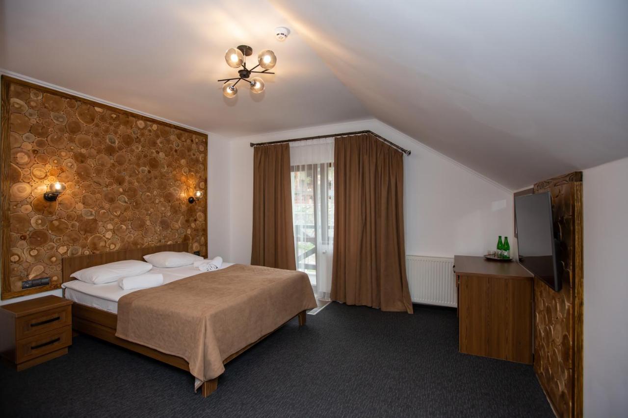 Hotel Князів Двір Bukovel Esterno foto