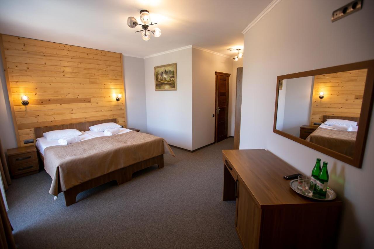 Hotel Князів Двір Bukovel Esterno foto