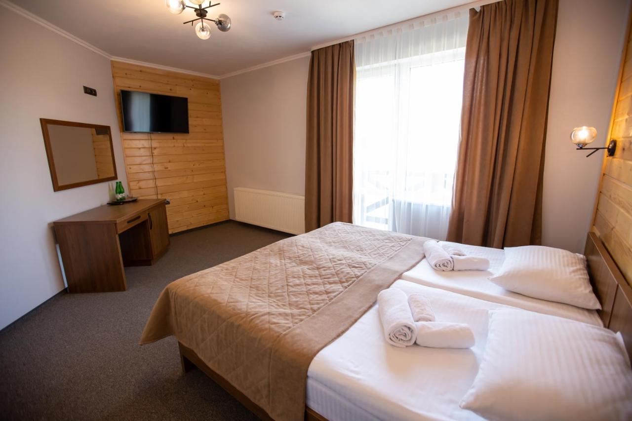 Hotel Князів Двір Bukovel Esterno foto