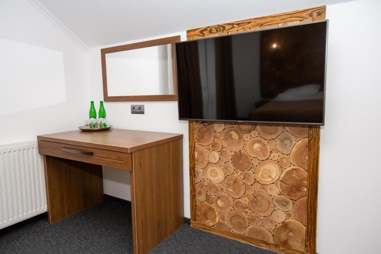 Hotel Князів Двір Bukovel Esterno foto