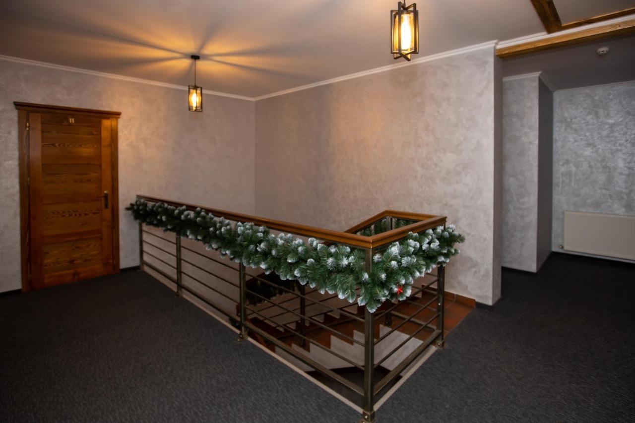 Hotel Князів Двір Bukovel Esterno foto