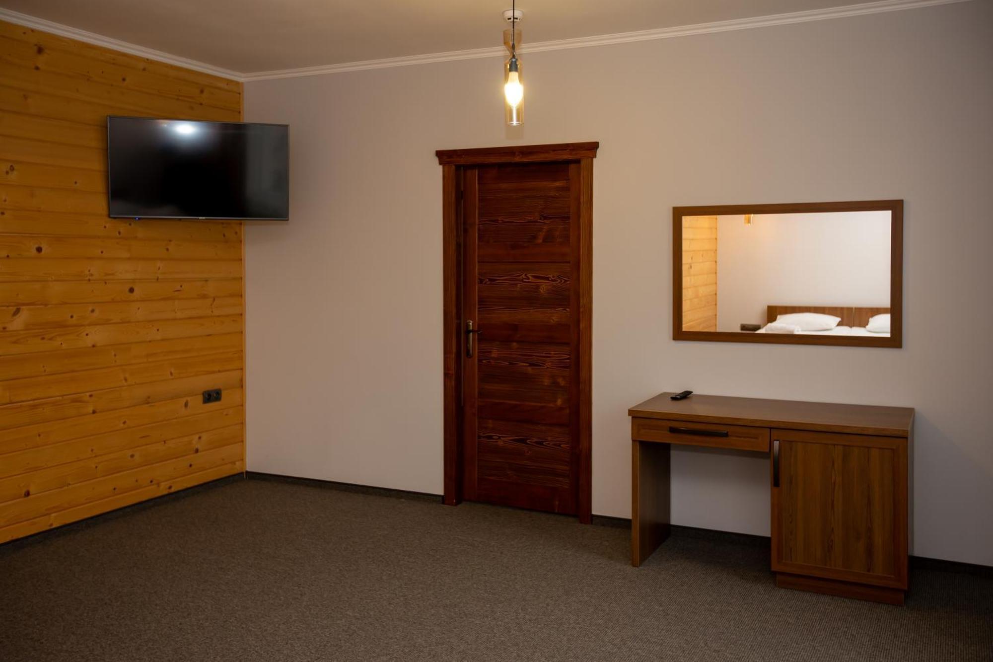 Hotel Князів Двір Bukovel Esterno foto